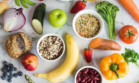 نقش رژیم غذایی در کنترل بیماری‌ها